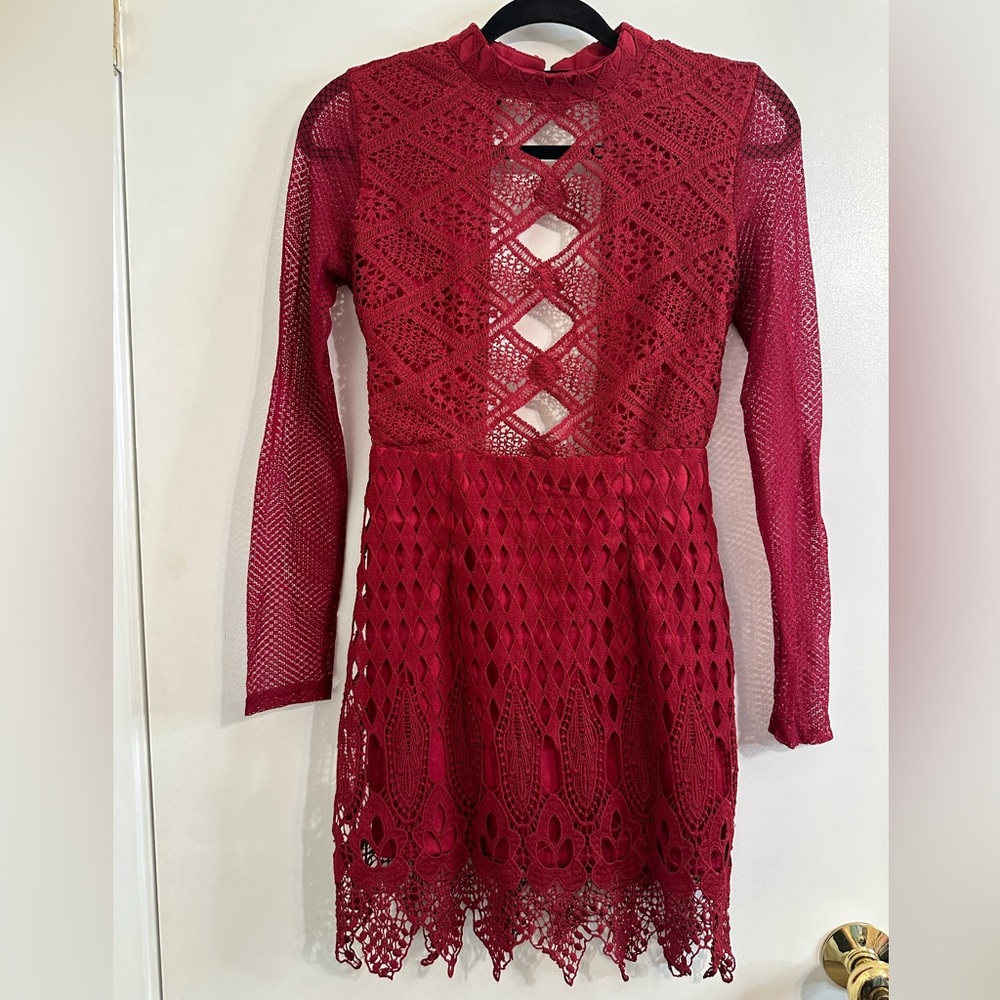 BOOHOO Night Burgundy Lace Long Sleeve Backless Dress EUC